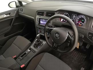 2013 Volkswagen Golf - Thumbnail