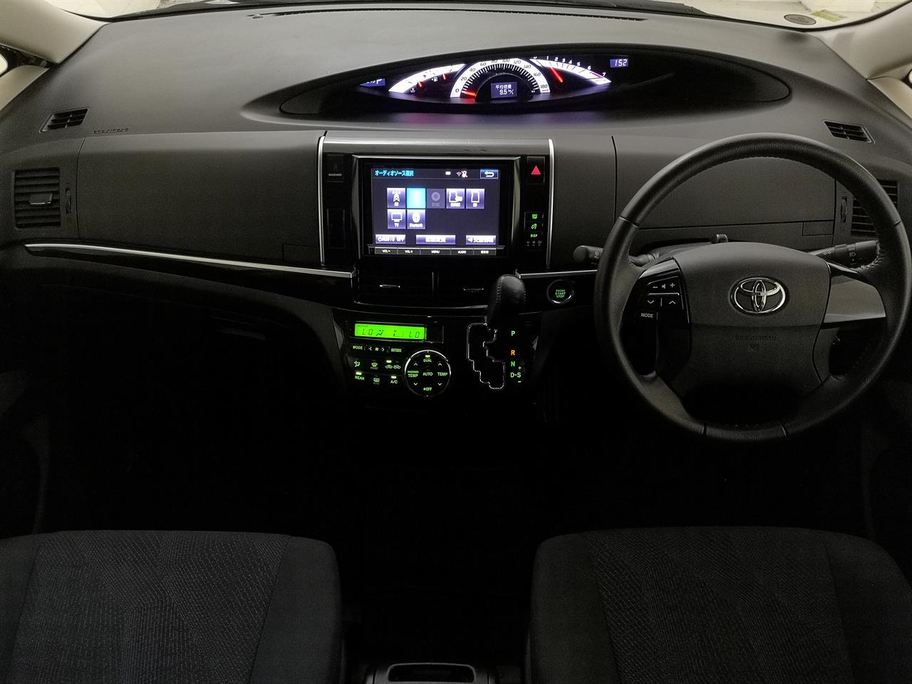 2015 Toyota Estima