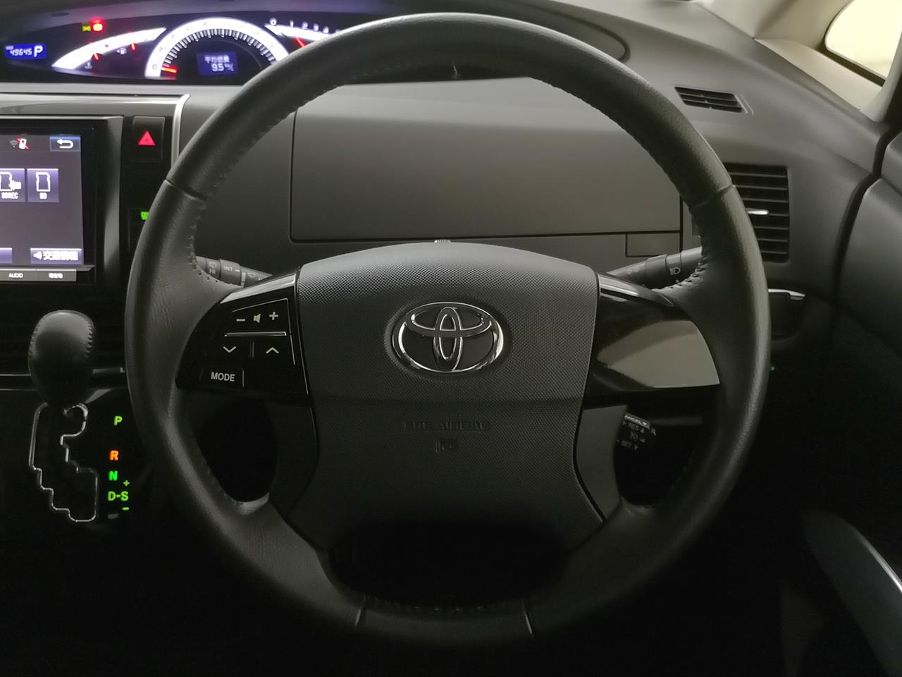 2015 Toyota Estima