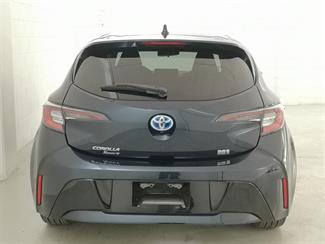 2018 Toyota Corolla - Thumbnail