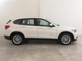 2016 BMW X1 - Thumbnail