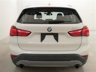 2016 BMW X1 - Thumbnail