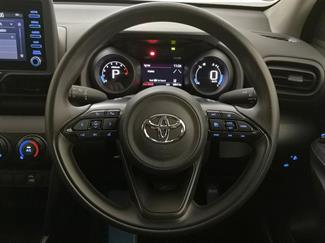 2023 Toyota Yaris - Thumbnail