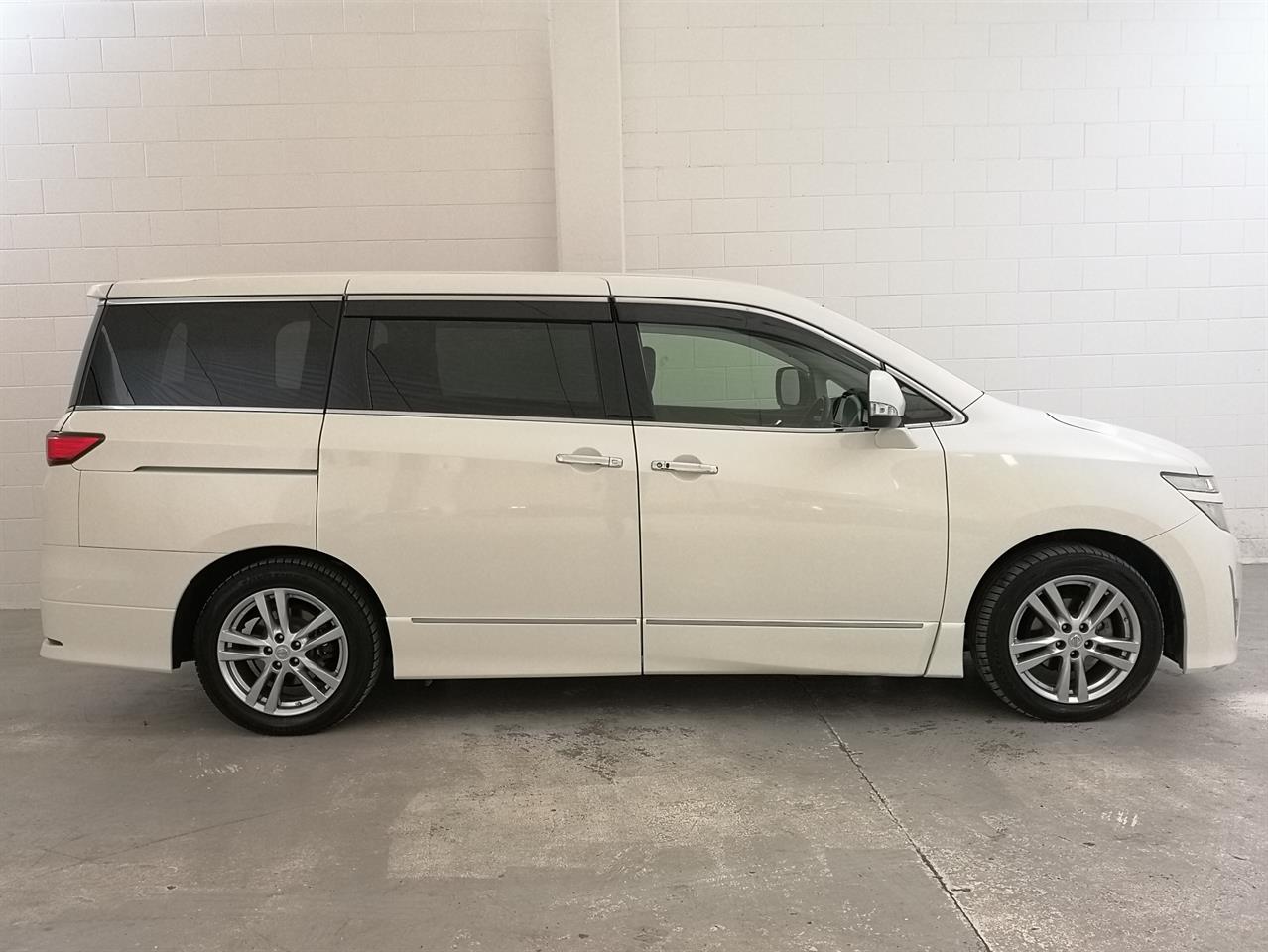 2013 Nissan Elgrand