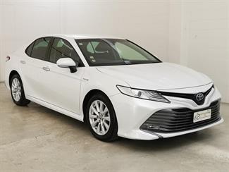 2017 Toyota Camry - Thumbnail