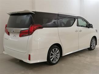 2022 Toyota Alphard - Thumbnail