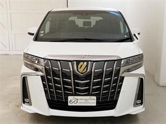 2022 Toyota Alphard - Thumbnail