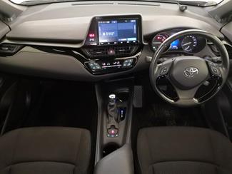 2019 Toyota C-HR - Thumbnail