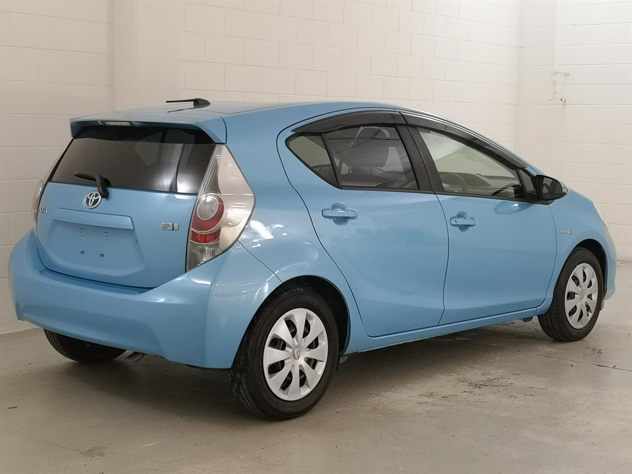 2013 Toyota Aqua