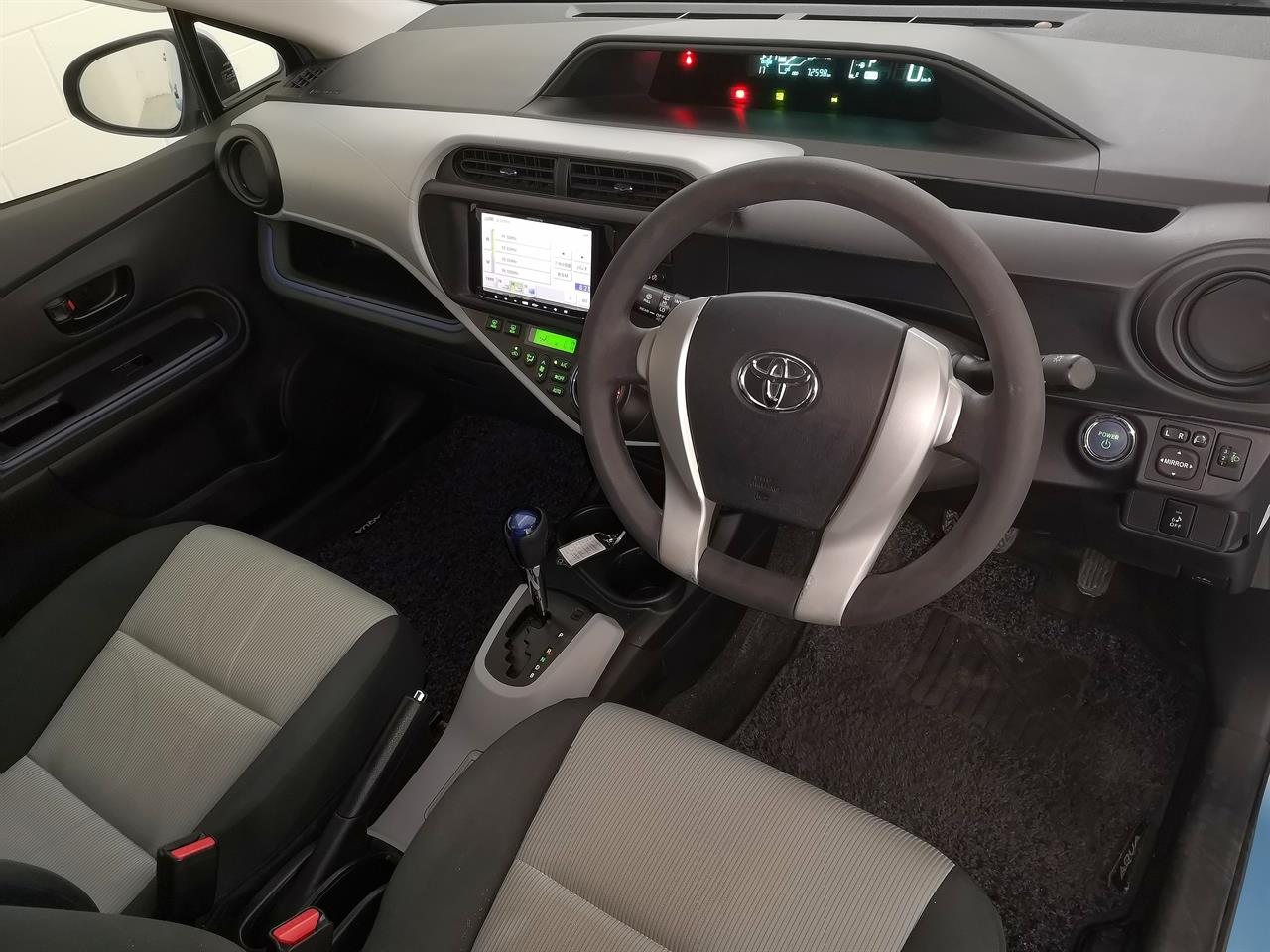 2013 Toyota Aqua