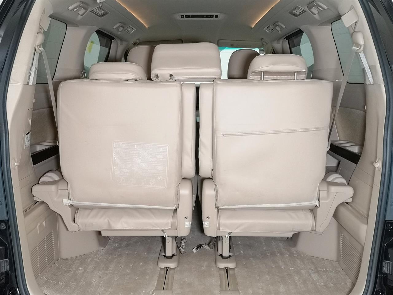 2012 Toyota Vellfire