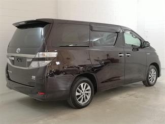 2012 Toyota Vellfire - Thumbnail