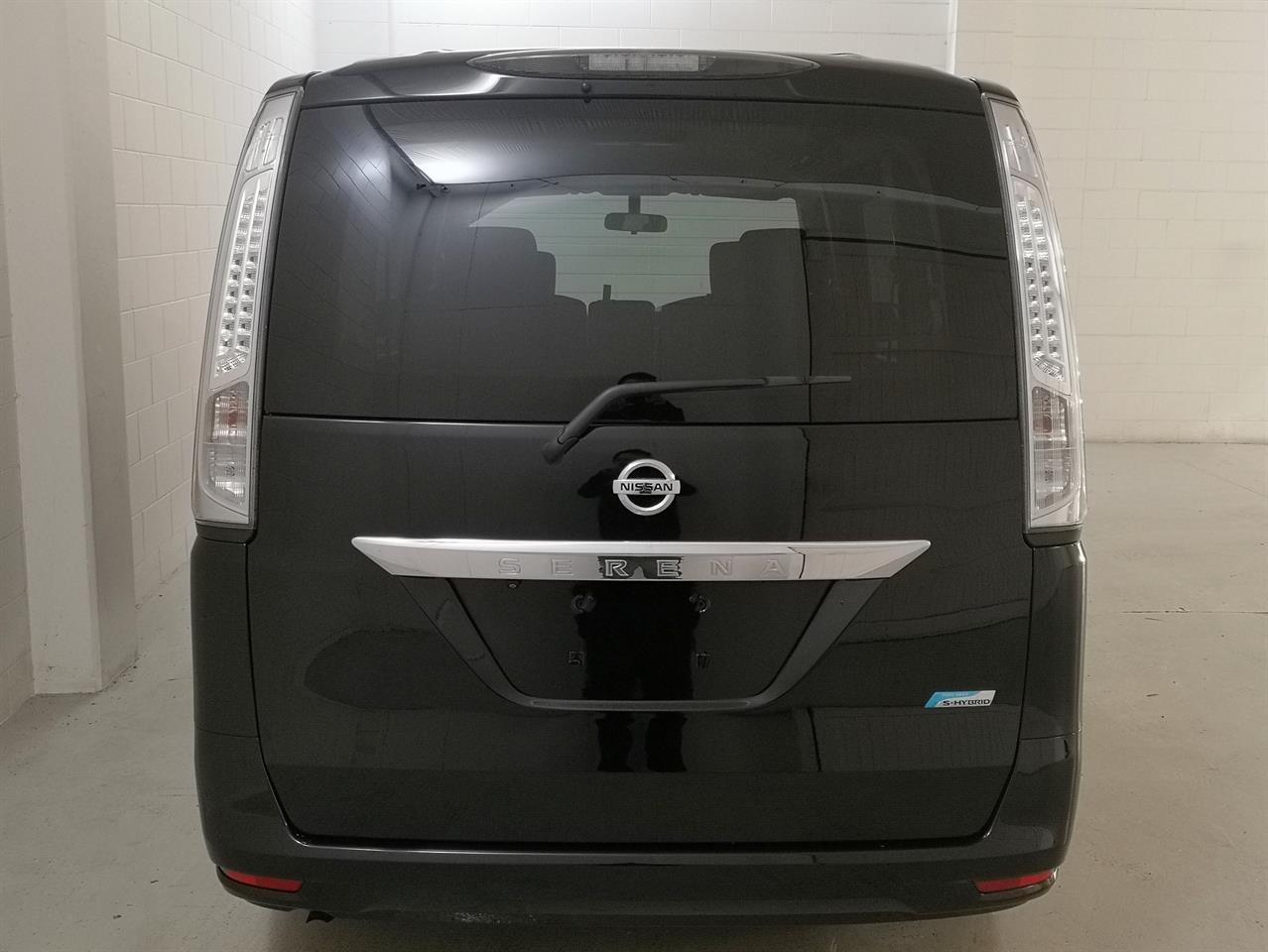 2013 Nissan Serena