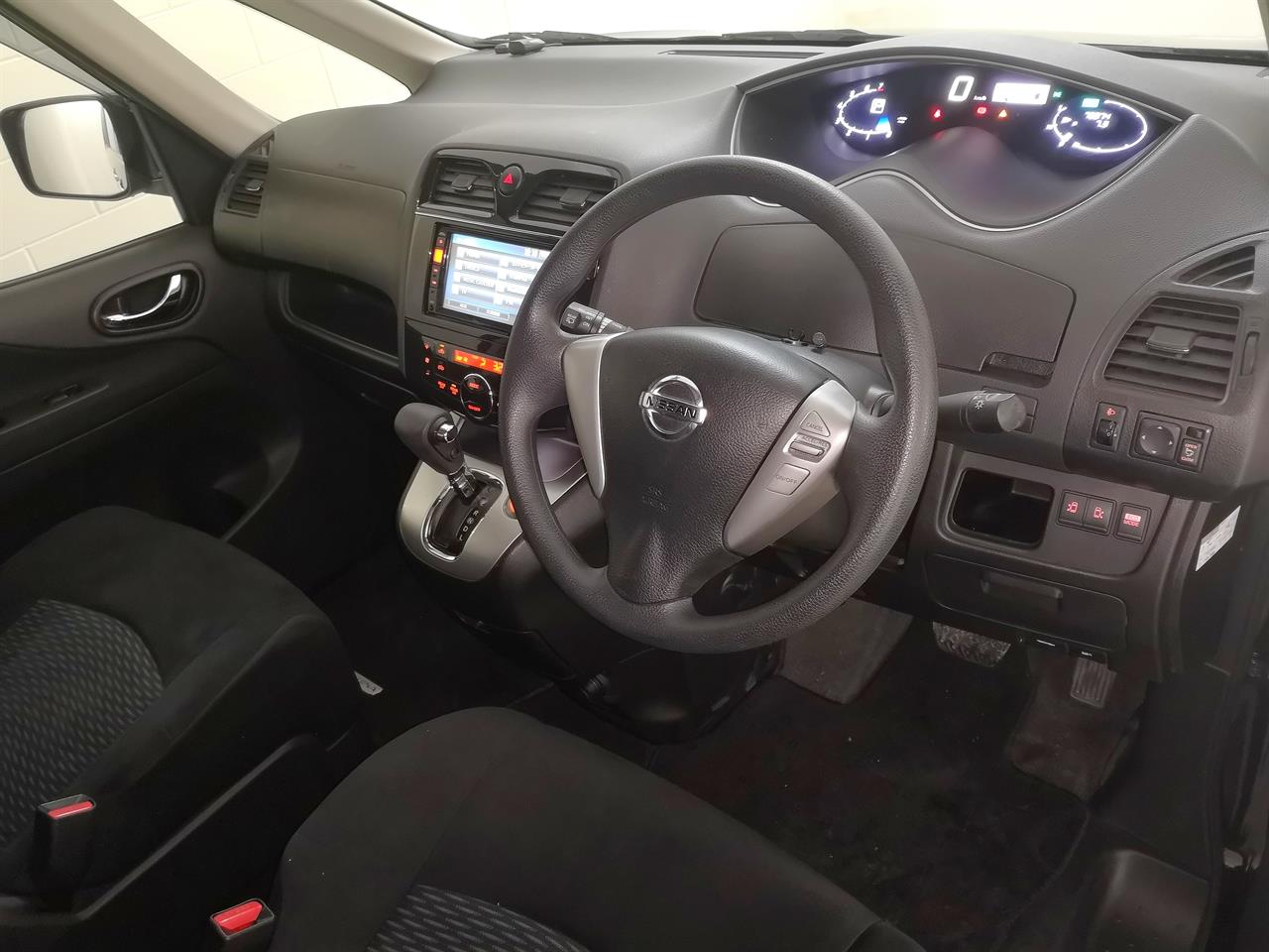 2013 Nissan Serena