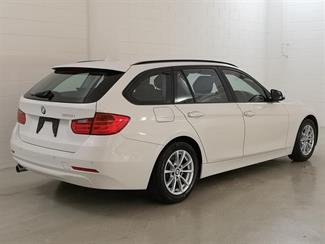 2013 BMW 320i - Thumbnail