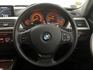 2013 BMW 320i - Thumbnail