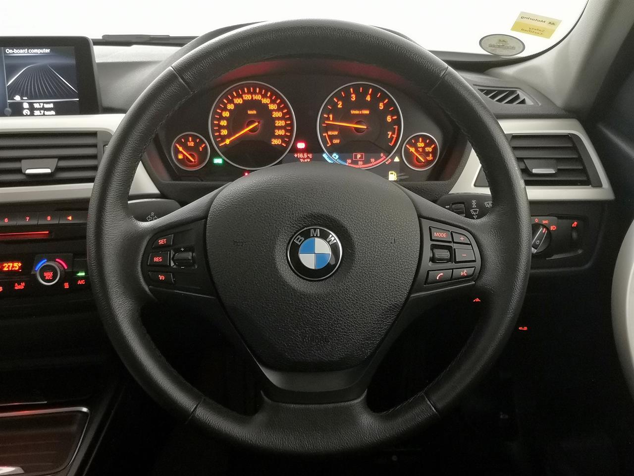 2013 BMW 320i