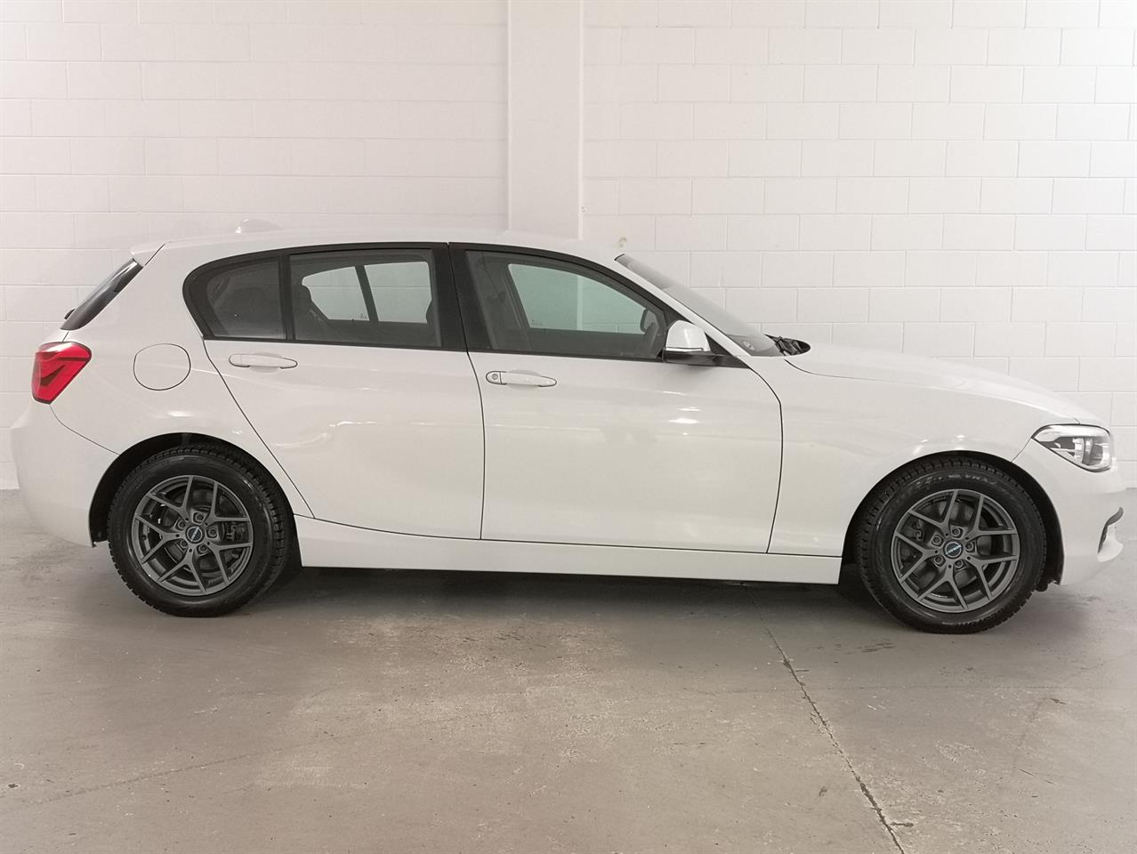 2015 BMW 118I