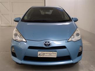 2013 Toyota Aqua - Thumbnail