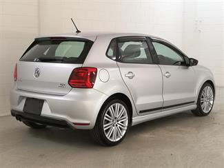 2015 Volkswagen Polo - Thumbnail