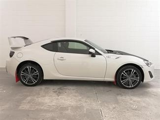 2016 Toyota 86 - Thumbnail