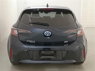 2020 Toyota Corolla - Thumbnail