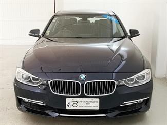 2012 BMW 320i - Thumbnail