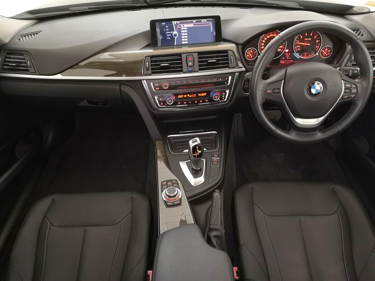 2012 BMW 320i