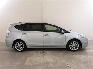 2013 Toyota Prius - Thumbnail