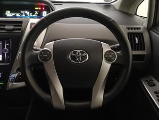 2013 Toyota Prius - Thumbnail