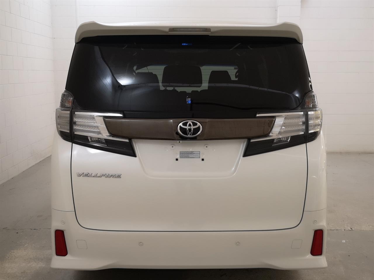 2017 Toyota Vellfire