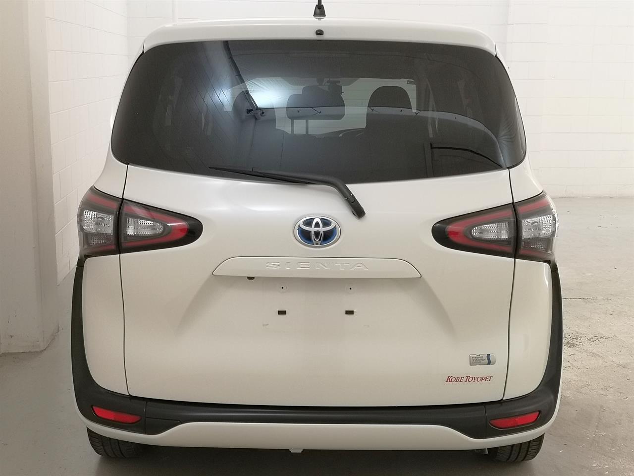 2016 Toyota Sienta