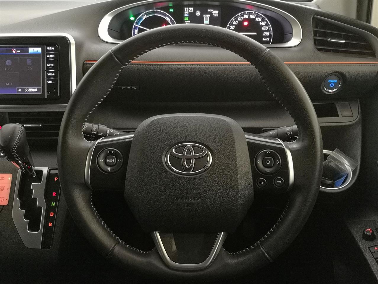 2016 Toyota Sienta