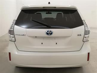 2013 Toyota Prius - Thumbnail