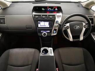 2013 Toyota Prius - Thumbnail