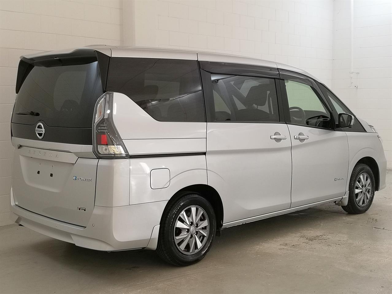 2018 Nissan Serena