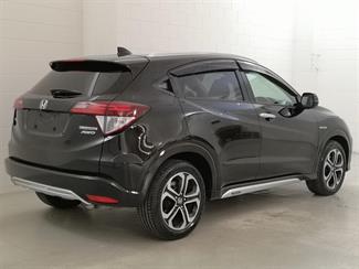 2016 Honda Vezel - Thumbnail