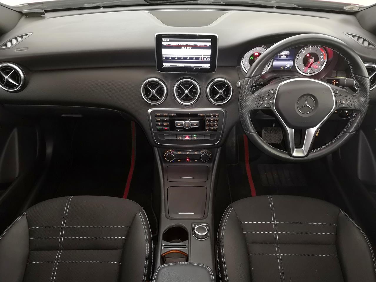 2015 Mercedes-Benz A 180