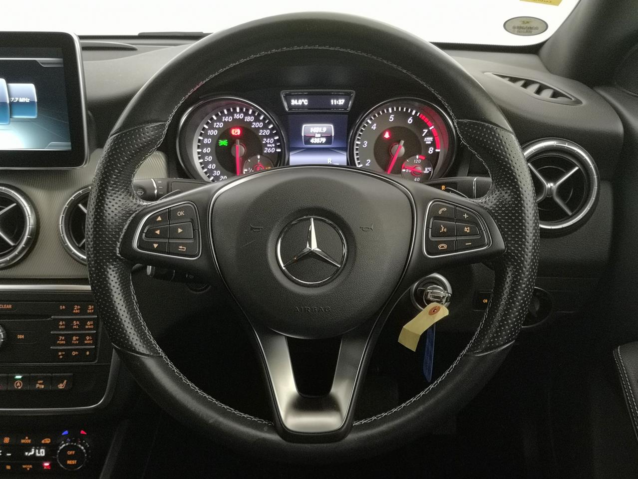 2015 Mercedes-Benz CLA 180