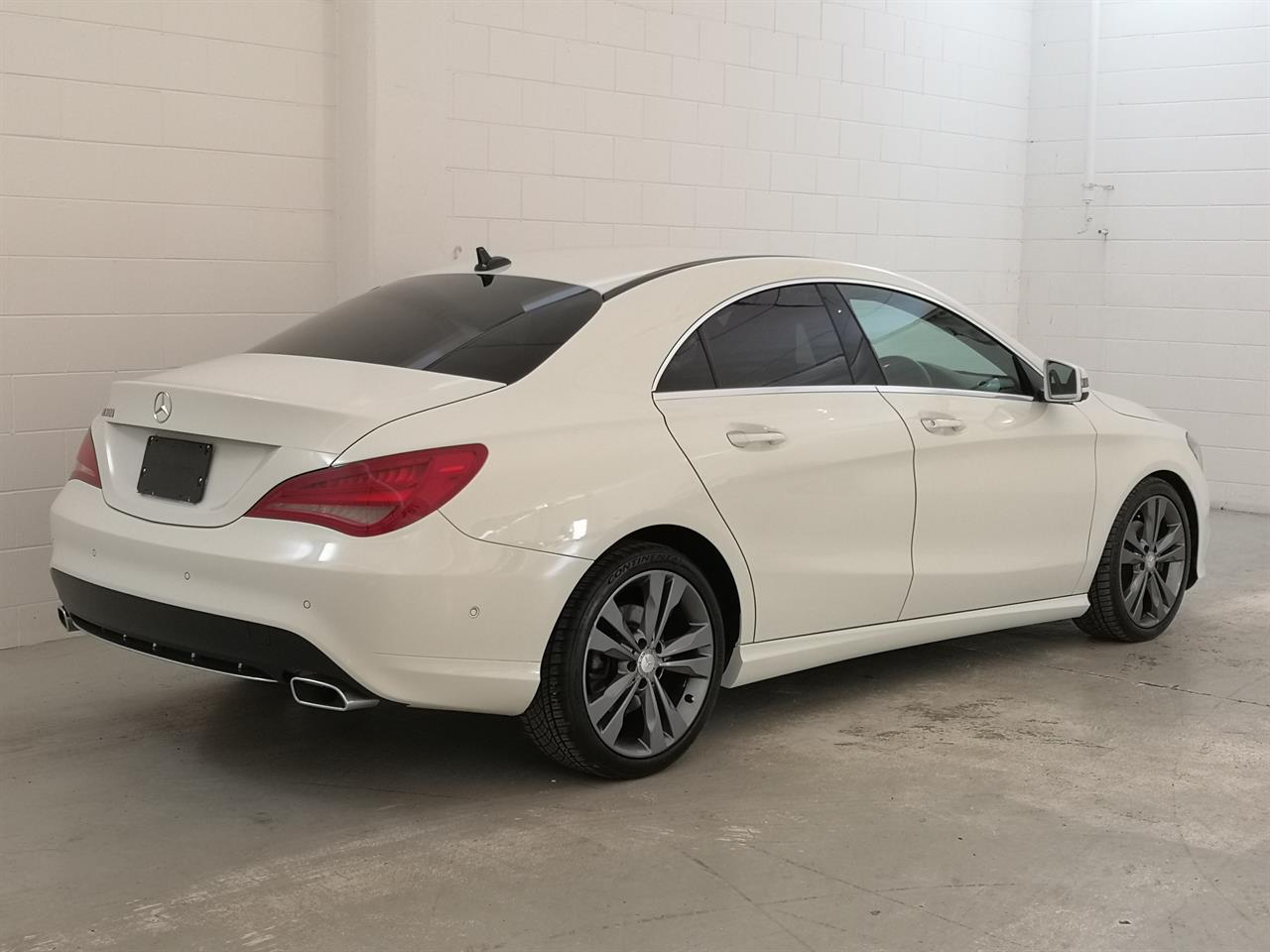 2015 Mercedes-Benz CLA 180