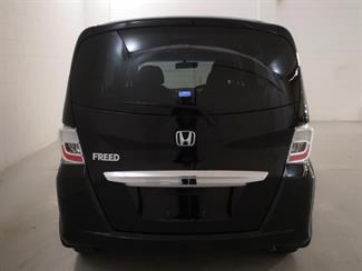 2013 Honda Freed - Thumbnail