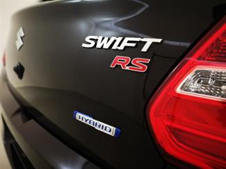 2018 Suzuki Swift - Thumbnail