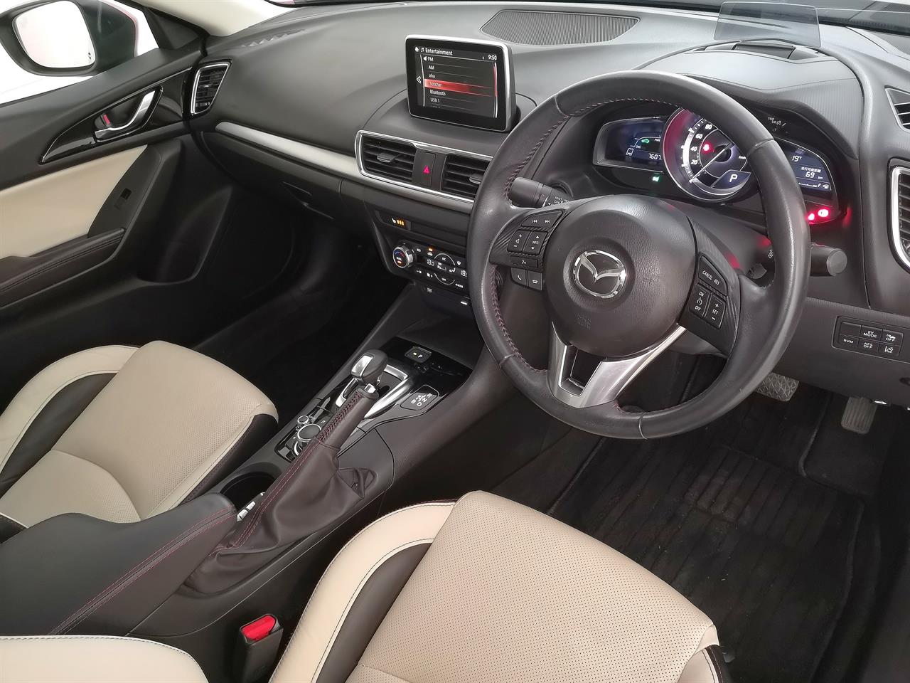 2015 Mazda Axela