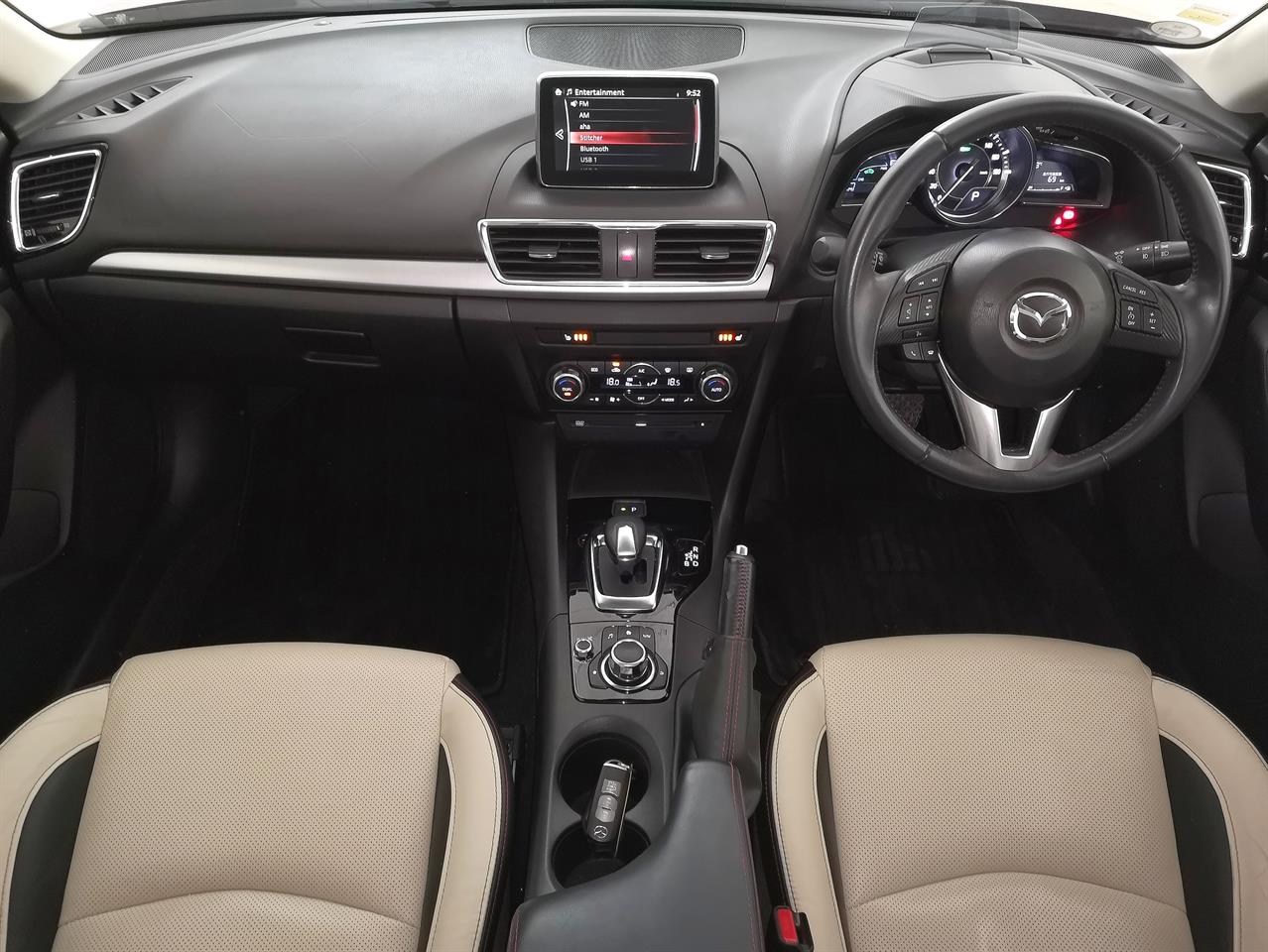 2015 Mazda Axela