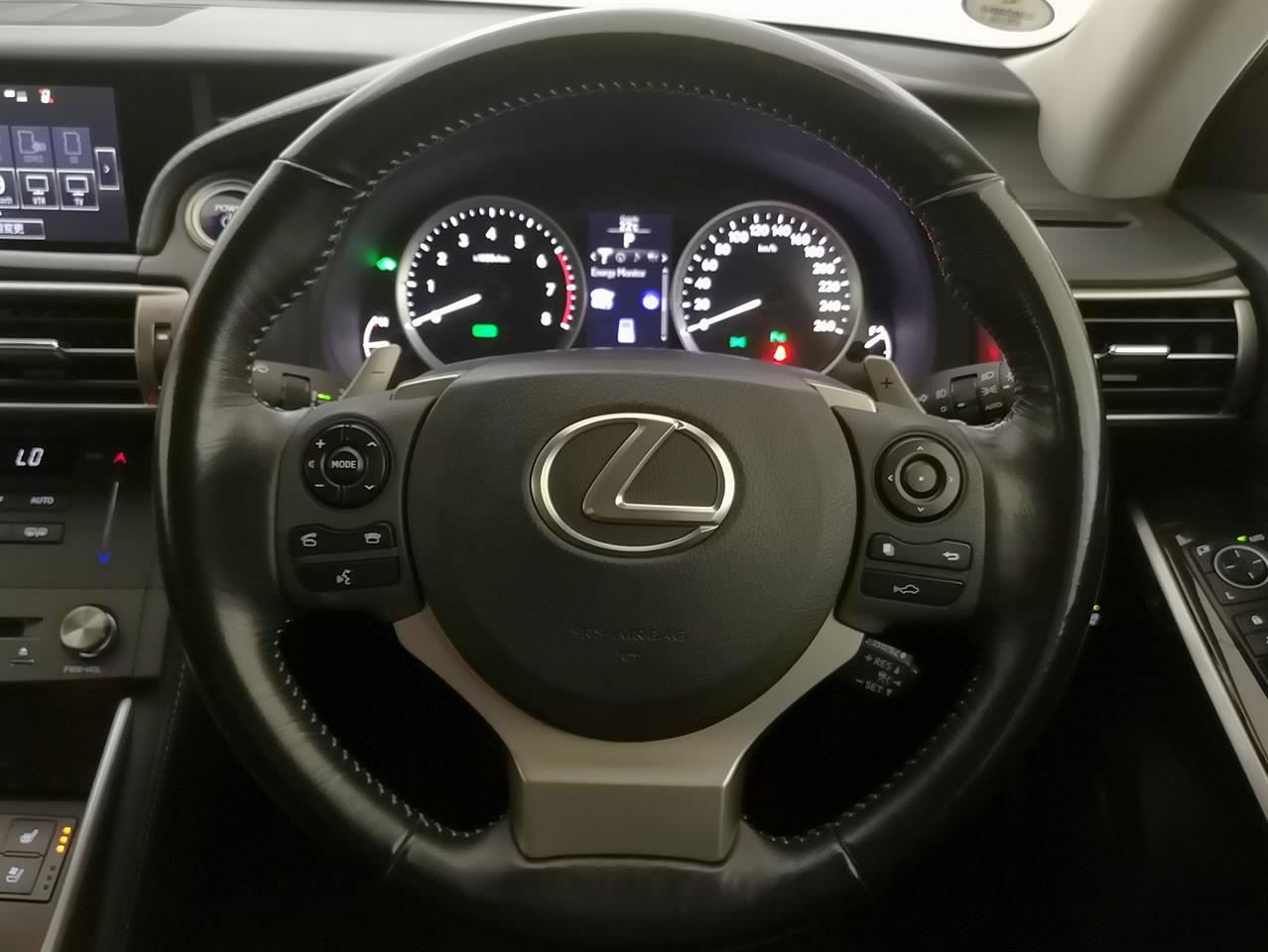 2016 Lexus IS 300H