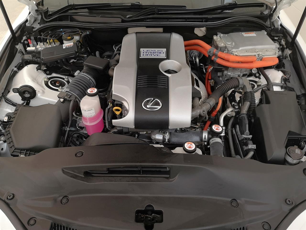 2016 Lexus IS 300H