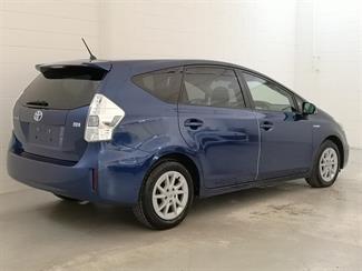 2013 Toyota Prius - Thumbnail