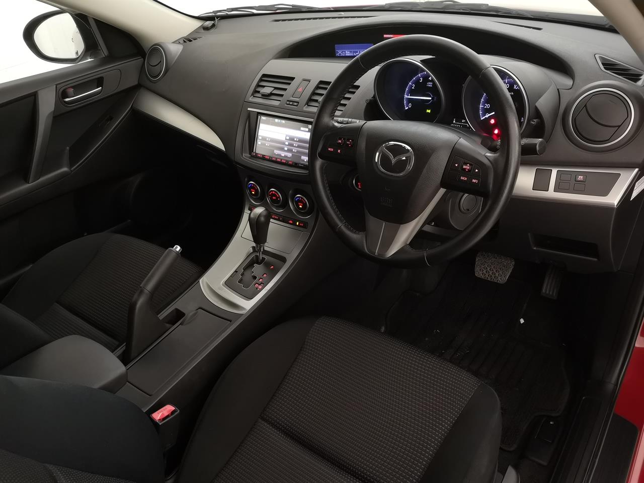 2012 Mazda Axela