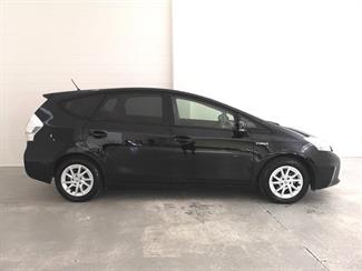 2013 Toyota Prius - Thumbnail