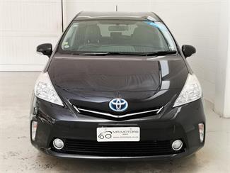 2013 Toyota Prius - Thumbnail